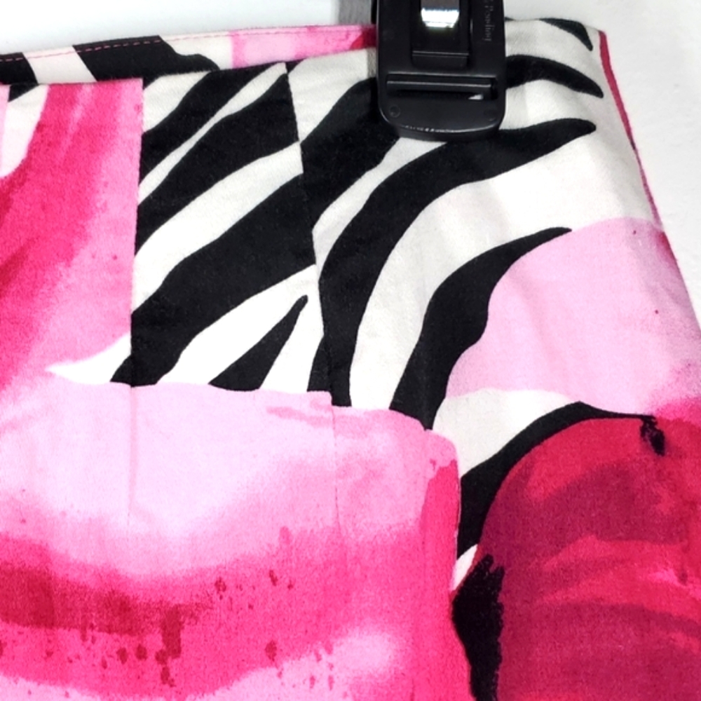 Olivia & Grace Pink Lily Zebra Print Mini Skirt Floral Animal Print Size 8 NWOT - Picture 6 of 13